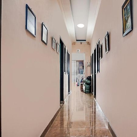 Oyo 91754 Wisma Tiqita Syariah Jakarta Ngoại thất bức ảnh